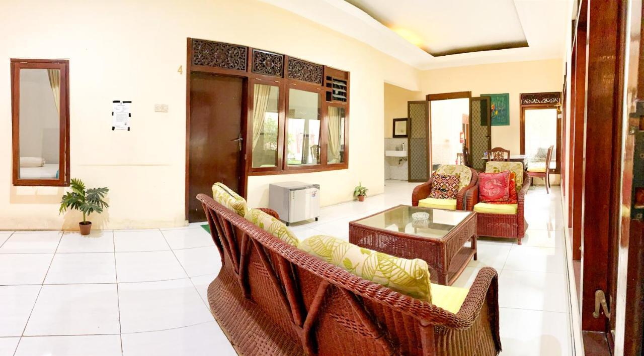 Homey Guesthouse Near Sby Zoo Syariah Surabaya Dış mekan fotoğraf