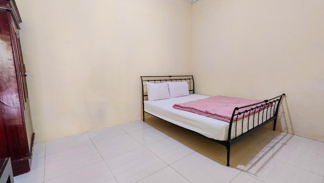 Homey Guesthouse Near Sby Zoo Syariah Surabaya Dış mekan fotoğraf