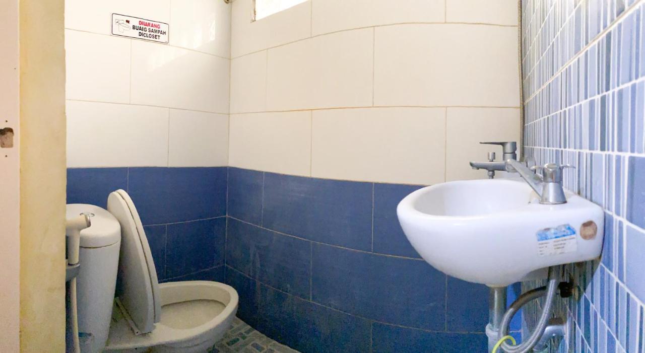 Homey Guesthouse Near Sby Zoo Syariah Surabaya Dış mekan fotoğraf