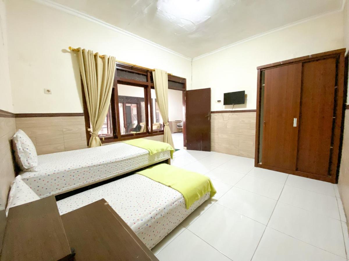 Homey Guesthouse Near Sby Zoo Syariah Surabaya Dış mekan fotoğraf
