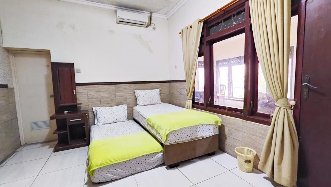 Homey Guesthouse Near Sby Zoo Syariah Surabaya Dış mekan fotoğraf