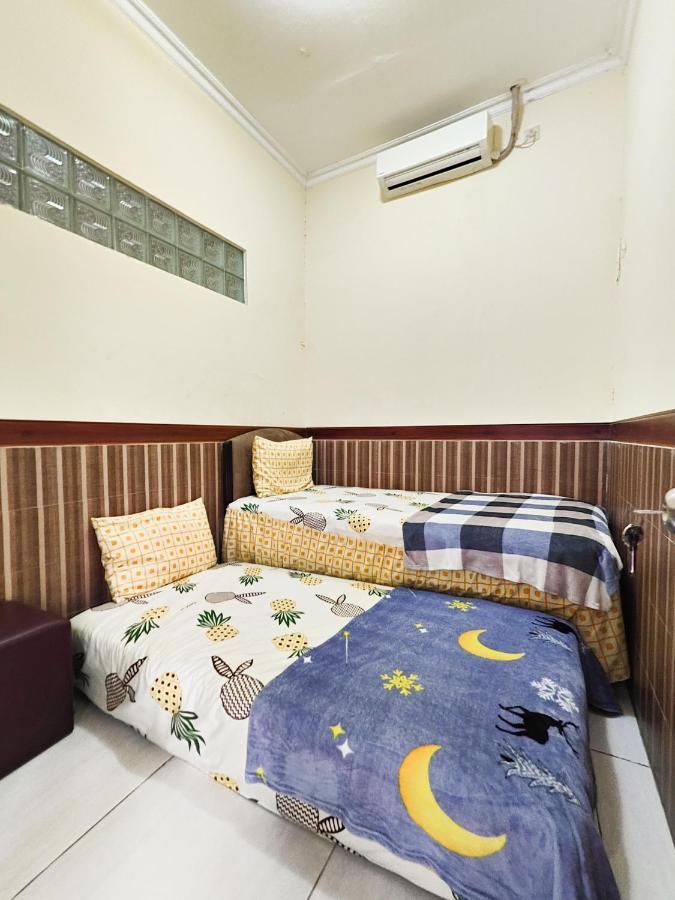 Homey Guesthouse Near Sby Zoo Syariah Surabaya Dış mekan fotoğraf