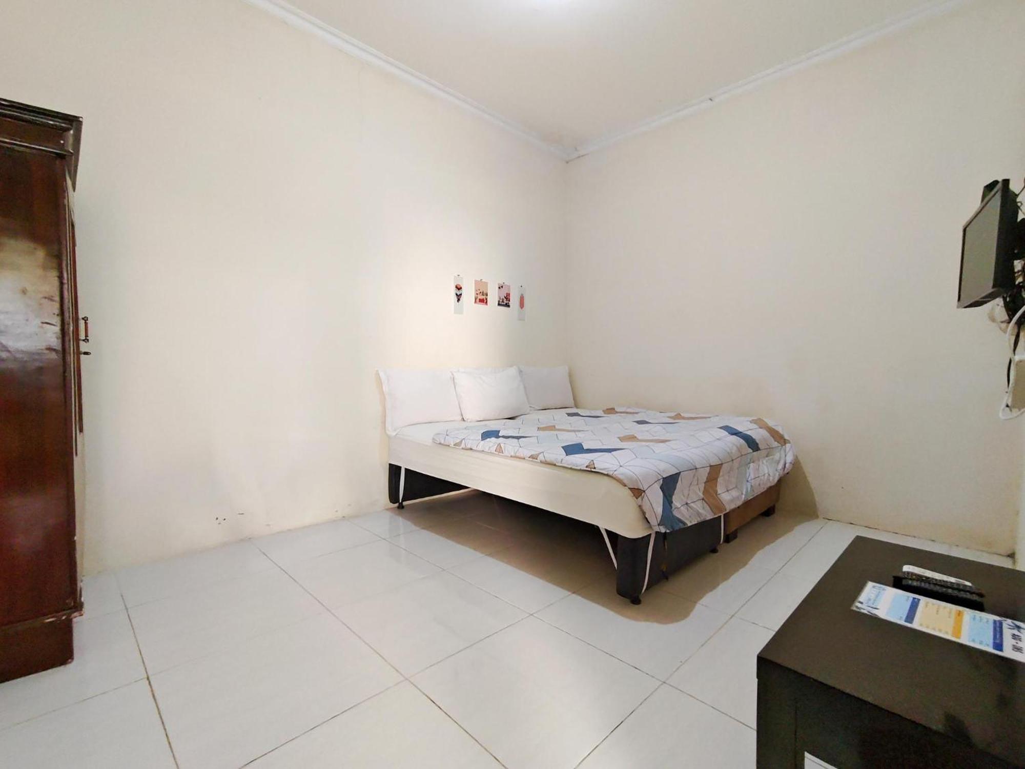 Homey Guesthouse Near Sby Zoo Syariah Surabaya Dış mekan fotoğraf