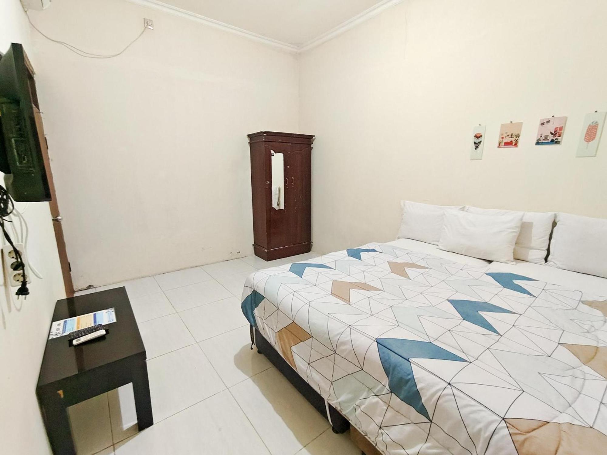 Homey Guesthouse Near Sby Zoo Syariah Surabaya Dış mekan fotoğraf